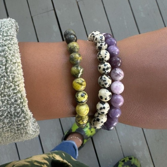 Lepidolite Adjustable Gemstone Bead Bracelet 8mm - Picture 2 of 5